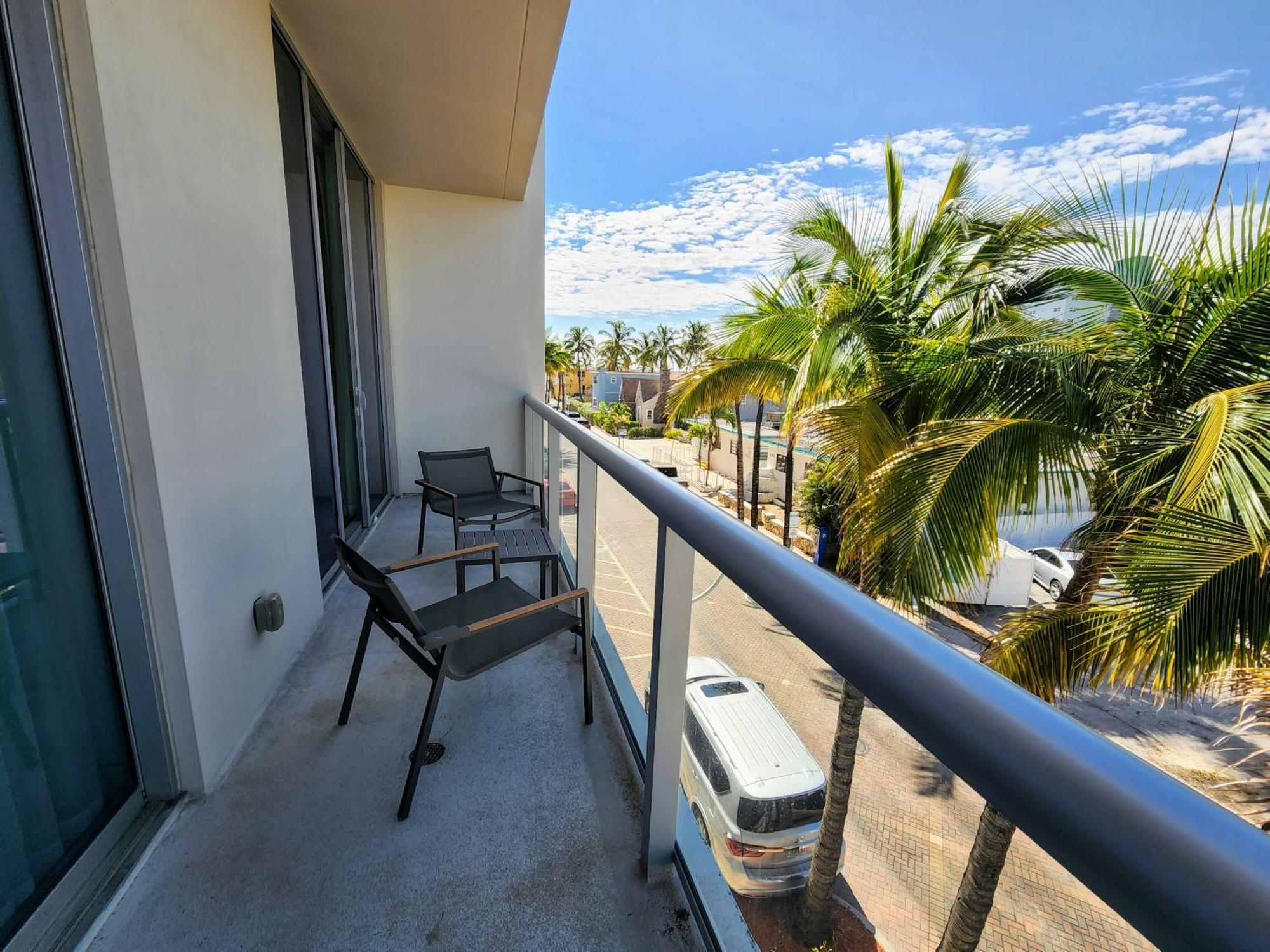 Ch Luxury Condos & Studios On The Beach ハリウッド エクステリア 写真