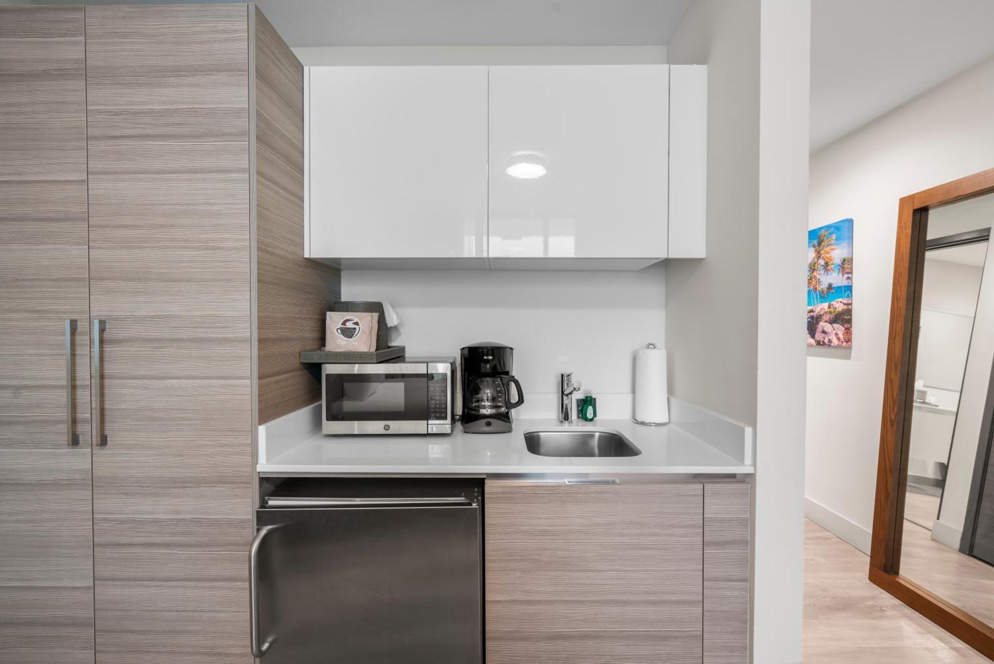 Ch Luxury Condos & Studios On The Beach ハリウッド エクステリア 写真